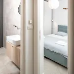 Charming Petrus **** Apartment *