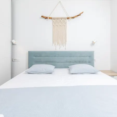 Charming Petrus **** Apartment *