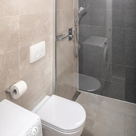 Apartment Charming Petrus ****